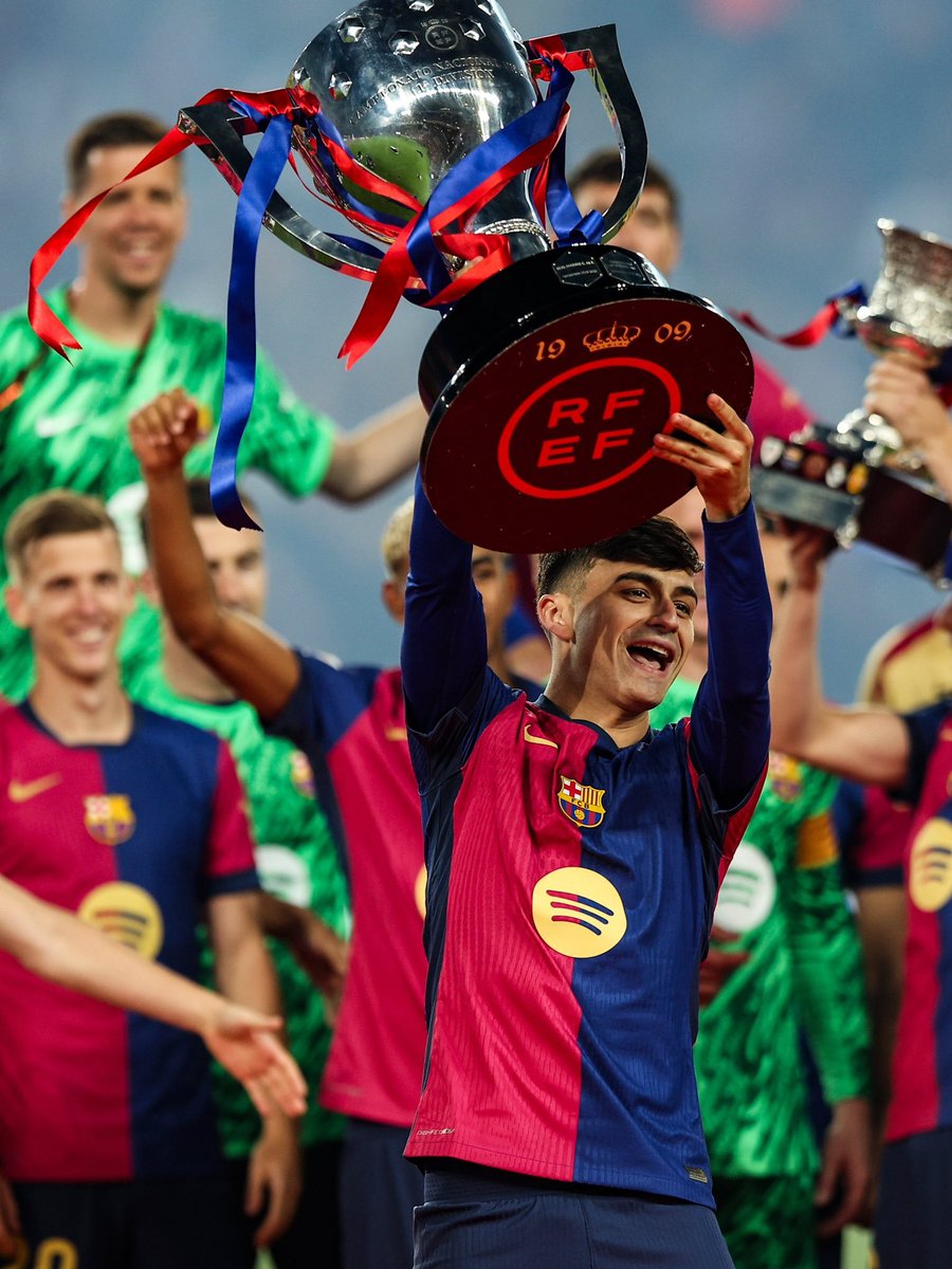 Barca_Buzz's tweet image. We wish Pedri a very happy 23rd birthday! 🥳🎂