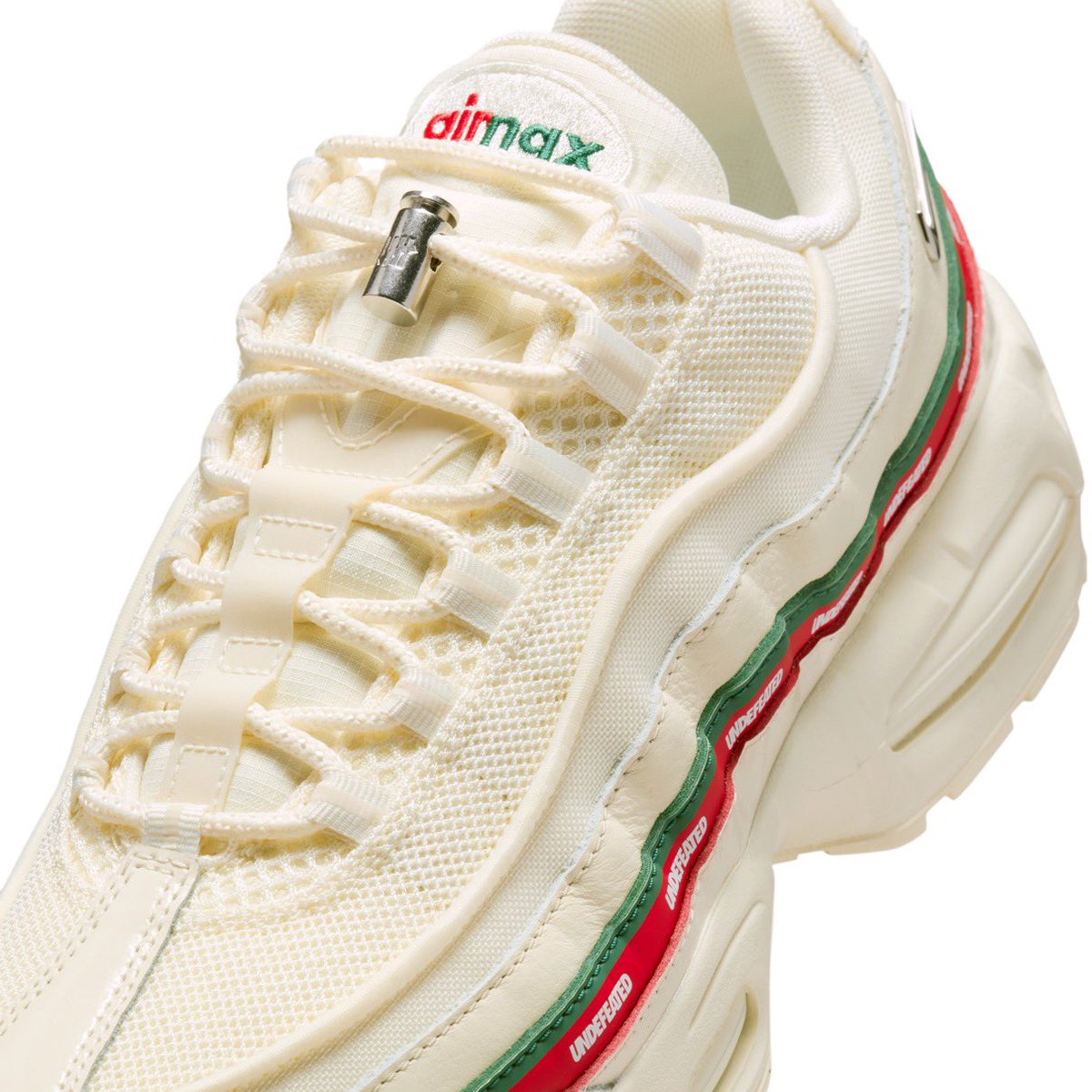 靴 UNDEFEATED x NIKE AIR MAX 95 SP 9 SAIL UNDEFEATED x NIKE AIR MAX 95 SP 9 SAIL - メルカリ