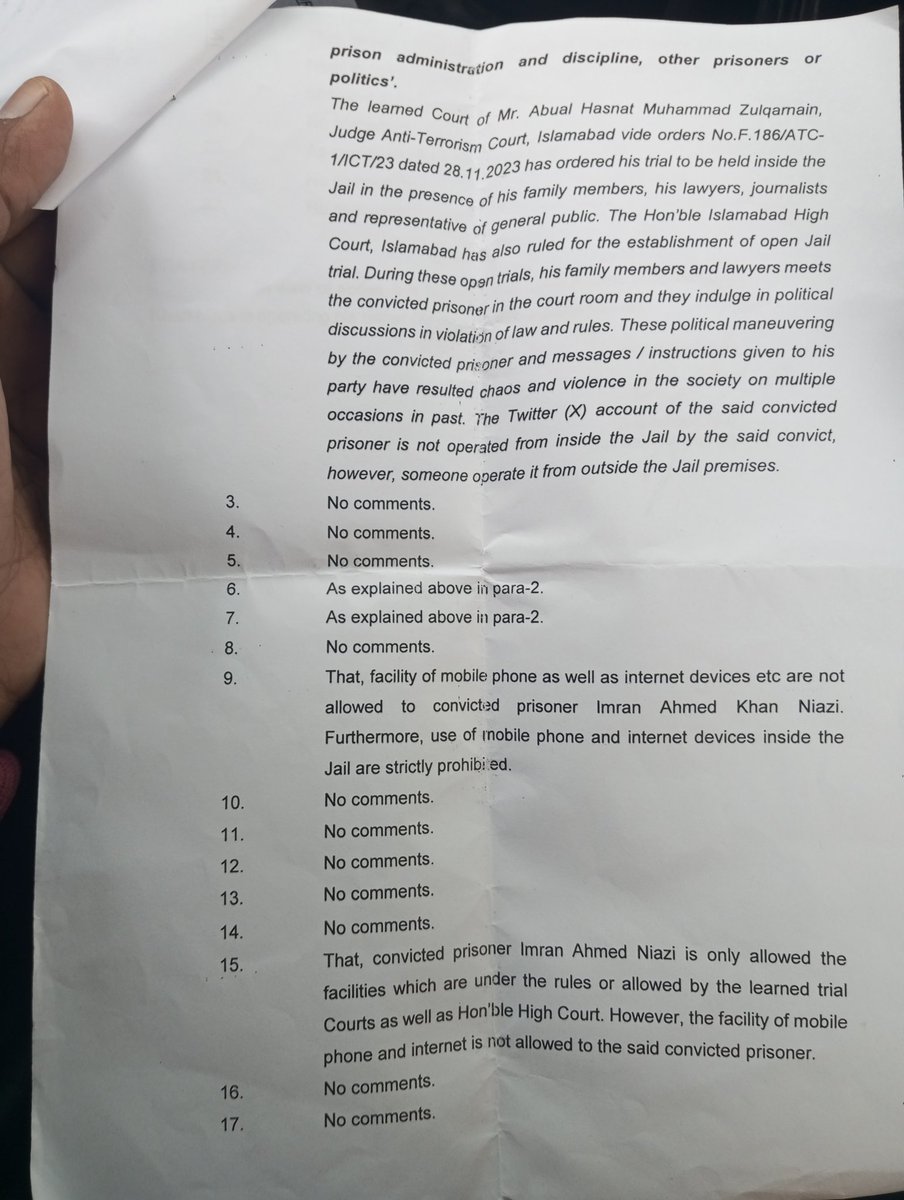 saqibbashir156's tweet image. اہم خبر ، عمران خان کا ایکس اکاؤنٹ بند کرنے کی درخواست میں سپریڈنٹ اڈیالہ جیل نے اسلام آباد ہائیکورٹ میں جمع کروائے گئے جواب میں کہا ہے کہ ایکس اکاؤنٹ جیل سے آپریٹ نہیں ہو رہا نا ہی عمران خان موبائل استعمال کر سکتے ہیں سخت سرویلنس ہے ان پر تعینات عملے کی مستقل سرچ ہوتی ہے &quot;