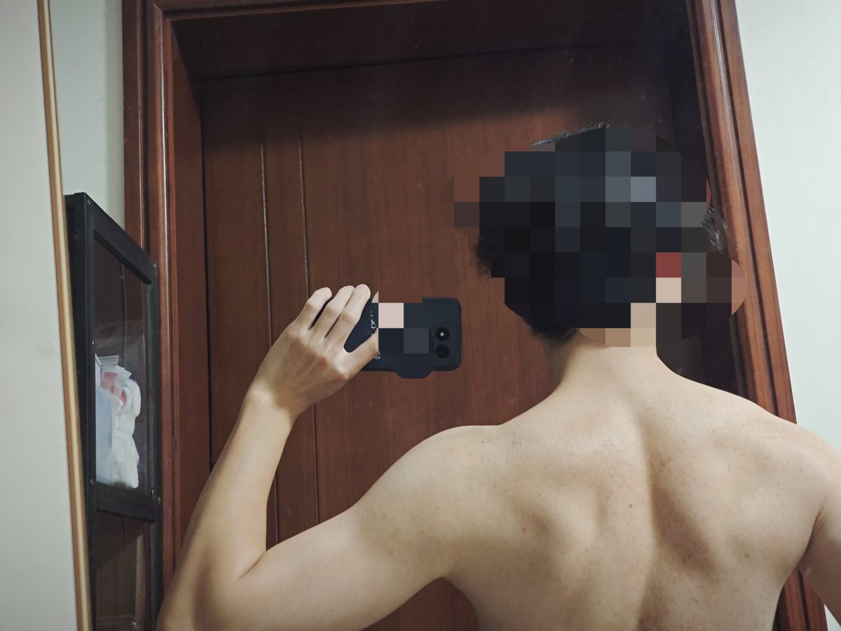 假装自己的背练的很好