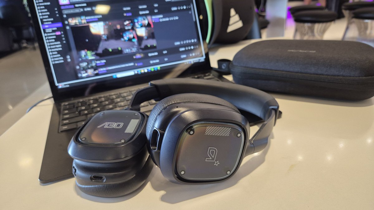 BladeNZ_TTV's tweet image. Editing clips on the go has never been easier with my @LogitechG_ANZ Astro A30&apos;s 😍 

#LogitechGPartner #LogitechG