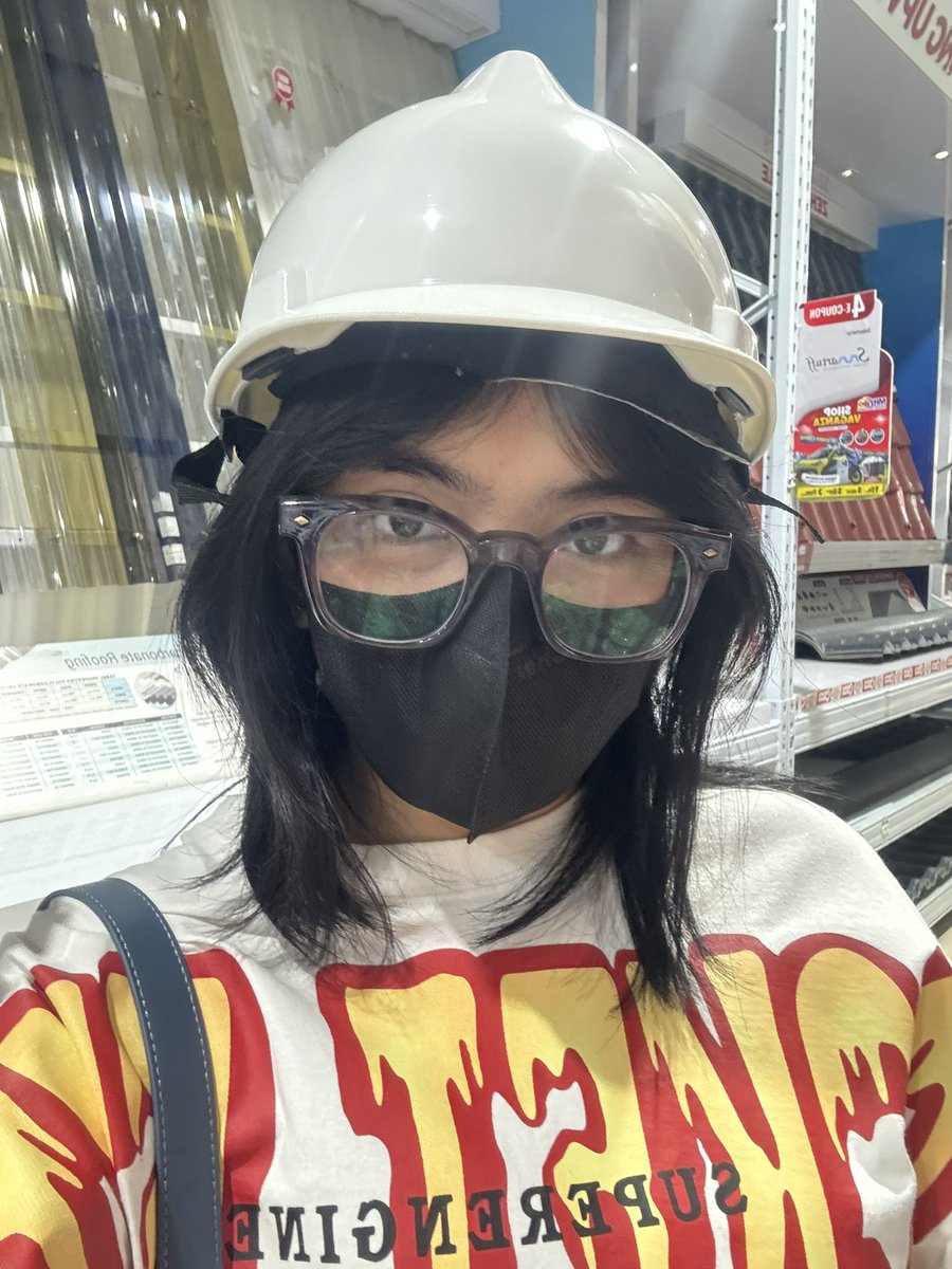 PS_AmandaJKT48's tweet image. #SelasAmanda edisi nyoba nyoba helm wkwkkwkwkwkwk