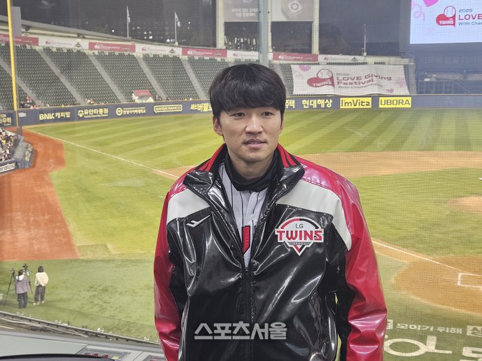 KKii_Rii_twins's tweet image. 숭배해야겠다 진짜 개씹상남자 박해민
시장나가서 금액 둘러만보더니 15억 페이컷하고 도장찍어서 러브기빙데이 나온 상남자
럽깁데 나와서 자기가 남았으니 이제 여기 있는 사람 아무도 못 나간다고 못까지 박아준 개씹상남자