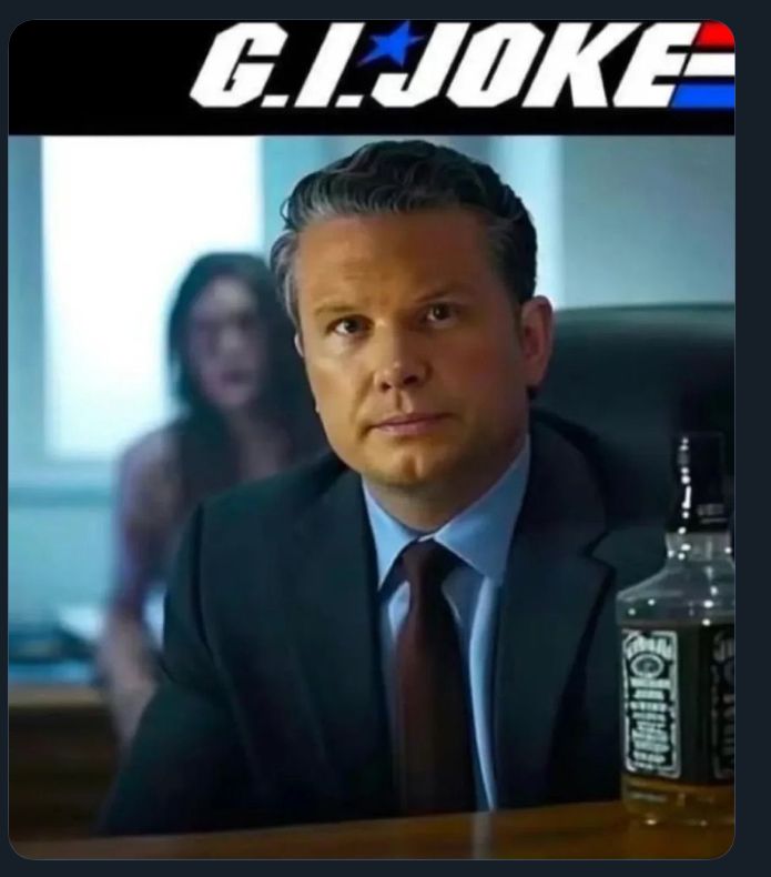 SueSrod8128's tweet image. #SignalGate is a crime &amp;amp; hopefully Hegseth will be held accountable for his crimes! Do not obey illegal orders especially from a draftdodger with phony bone spurs who will not care when you are held accountable! #TrumpisaNationalDisgrace