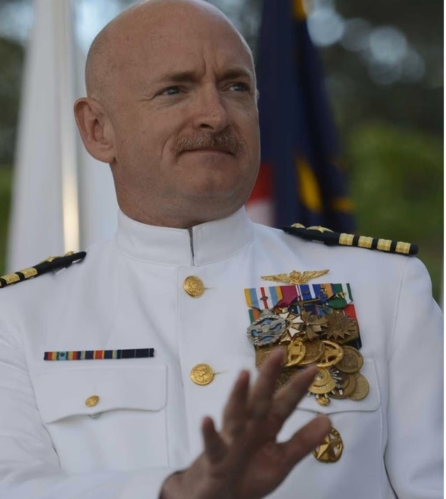 SueSrod8128's tweet image. #SignalGate is a crime &amp;amp; hopefully Hegseth will be held accountable for his crimes! Do not obey illegal orders especially from a draftdodger with phony bone spurs who will not care when you are held accountable! #TrumpisaNationalDisgrace