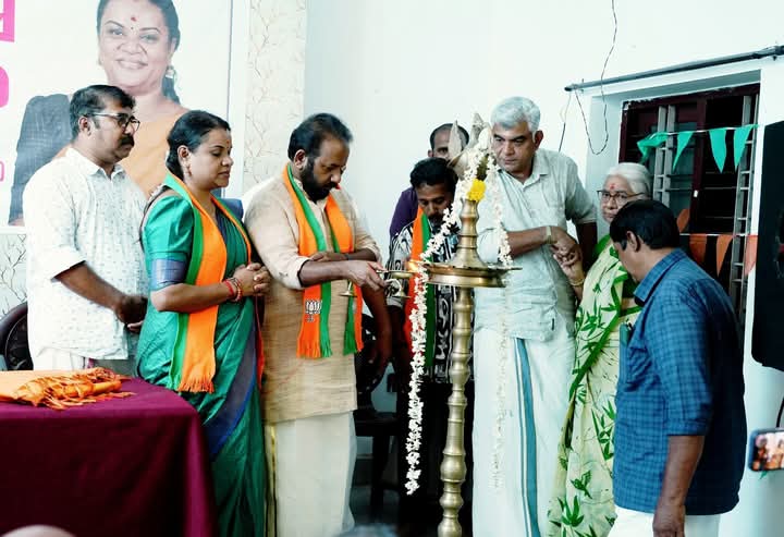 advssuresh's tweet image. Inaugurated and addressed the Election Convention of Pattom Ward  in Thiruvananthapuram Corporation.
​The enthusiasm for change among the people is clear. Let&apos;s move forward together for a better tomorrow.
​What hasn&apos;t changed, will change now! 
​#VikasitaKeralam…