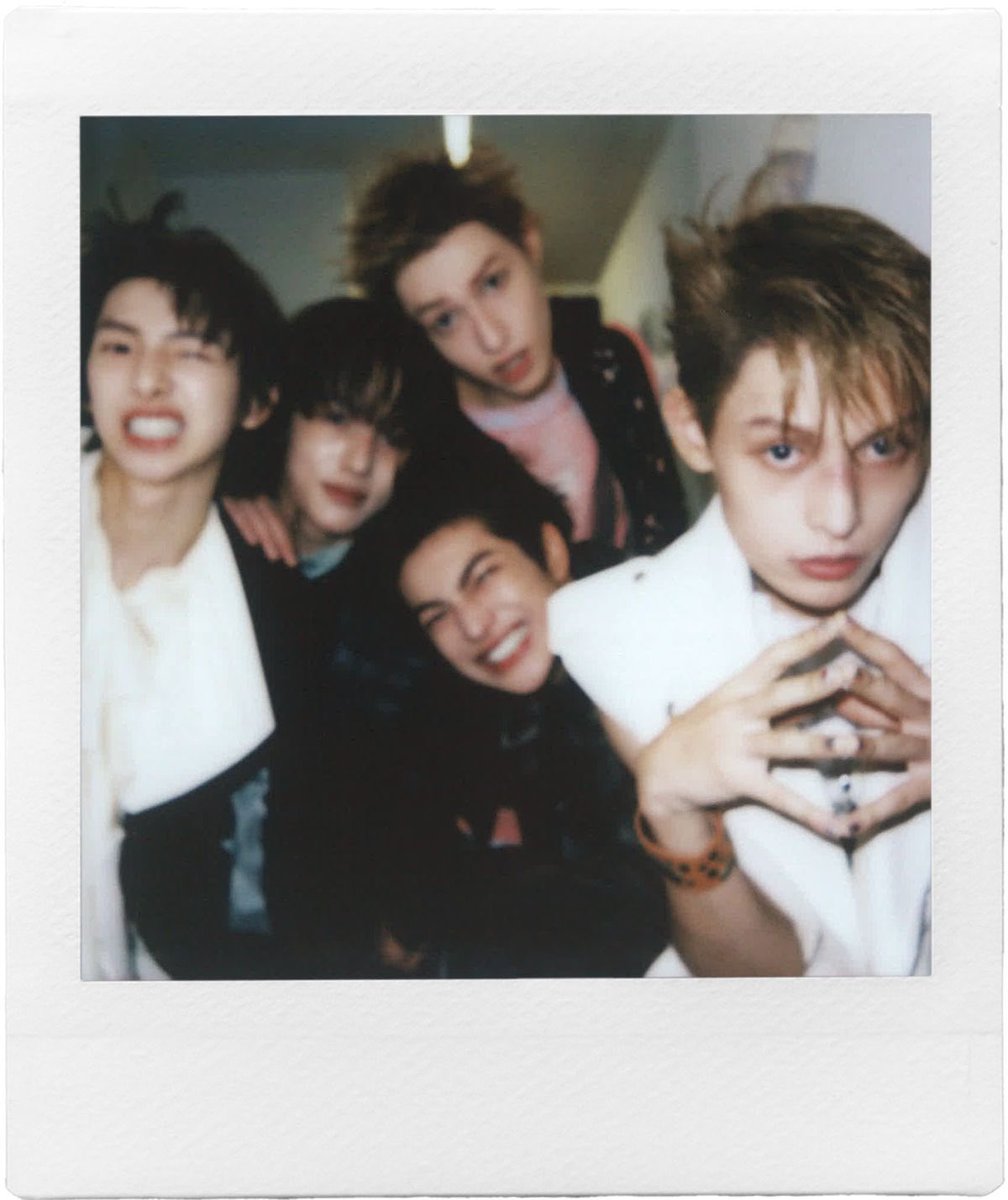 VTJAMESS's tweet image. looking for mutuals! &amp;lt;3 #moots

lex 07 she/her ★

not new to #kpoptwt or #stantwt

this account is only cortis focused, but i do stan other groups!

♡︎ &amp;amp; ↻ to spread and be mutuals !

#moots #moothunt #mootstwt #stantwt #kpoptwt #kpop #ifb #coer #cortis