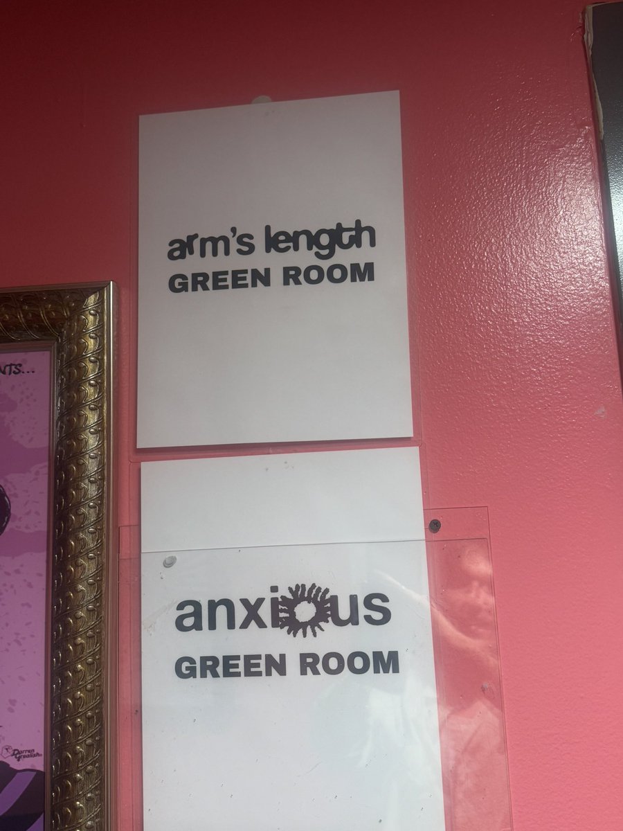 bunch of crazy shit happening in here.