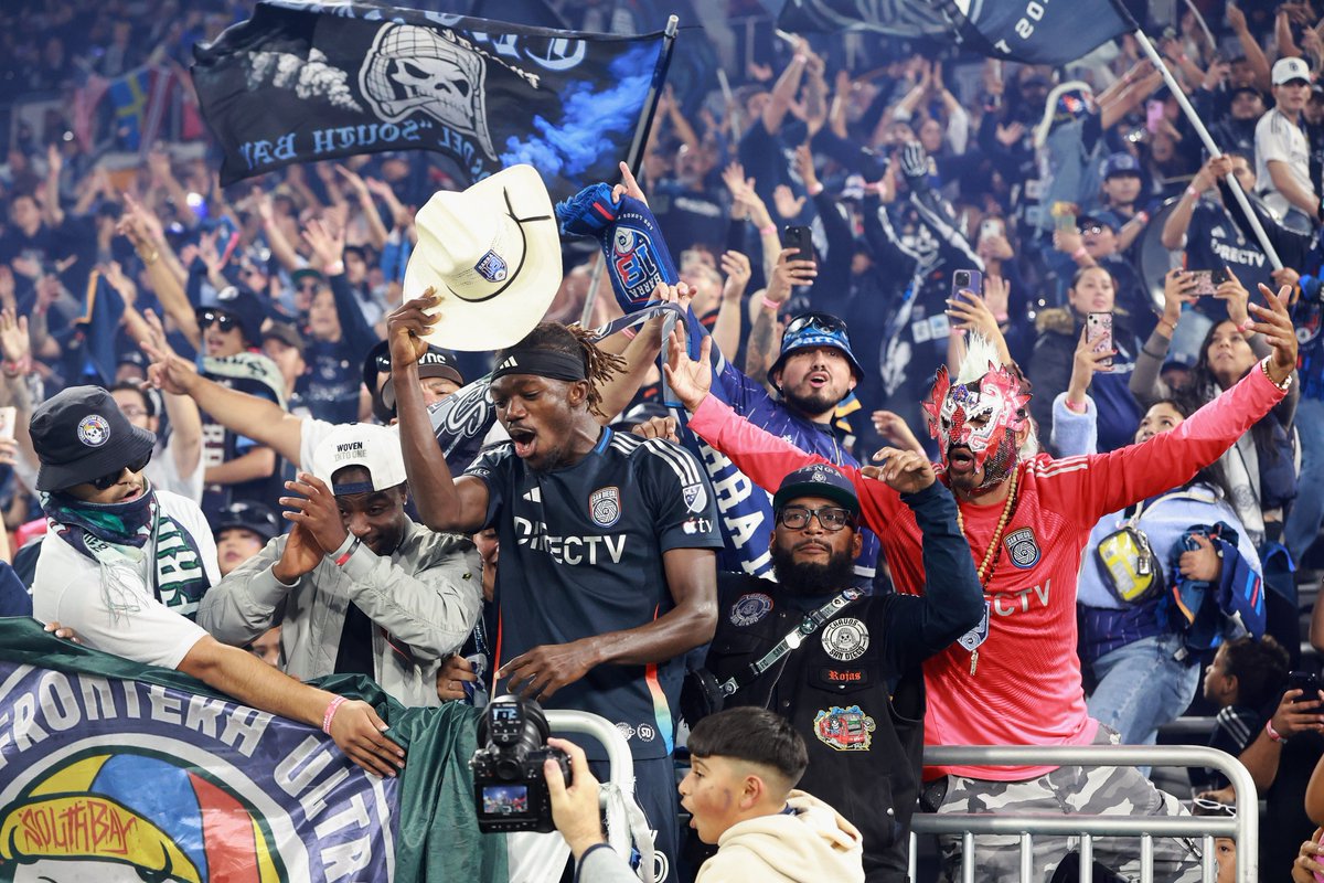 MLS's tweet photo. Manu Duah is straight VIBING. 🤠

@sandiegofc // Audi MLS Cup Playoffs https://t.co/L5KAEh0edw