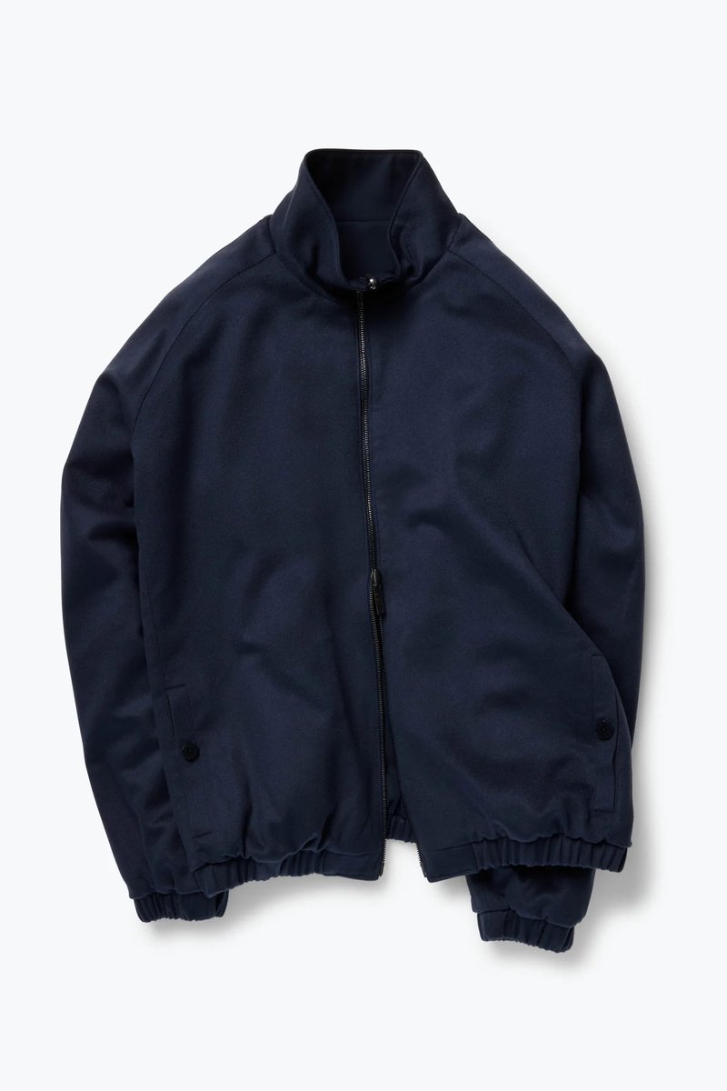 jakewoolf's tweet image. The Stoffa reversible blouson in wool/cashmere is one of the great luxury garments of our time

Tropical woven wool on one side, cashmere on the other 

So simple and beautiful. Would undoubtedly have this in the closet for the rest of time