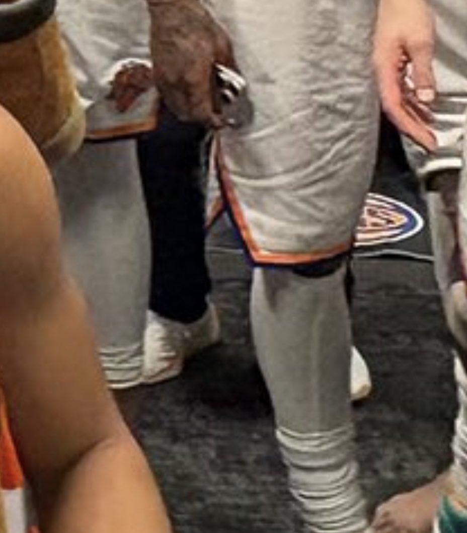 ADeutsch126's tweet image. I found him!