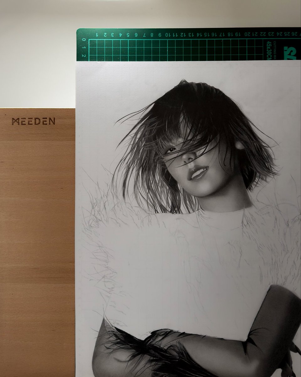 niknares's tweet image. 🤓 #wip #yeji