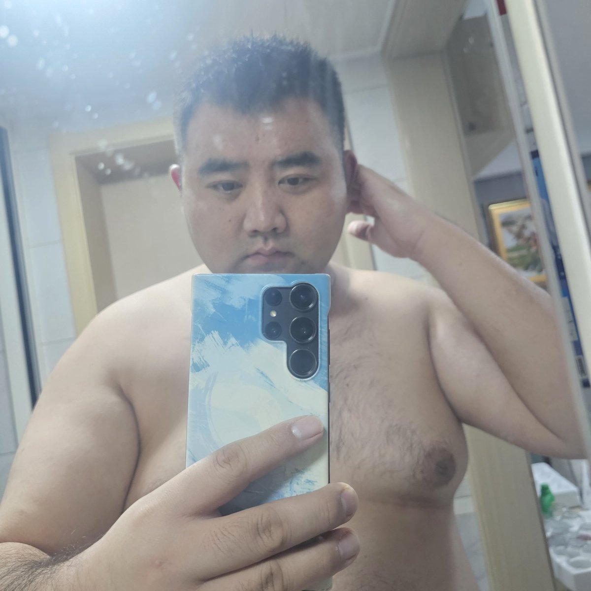 一个大胖子 tweet media