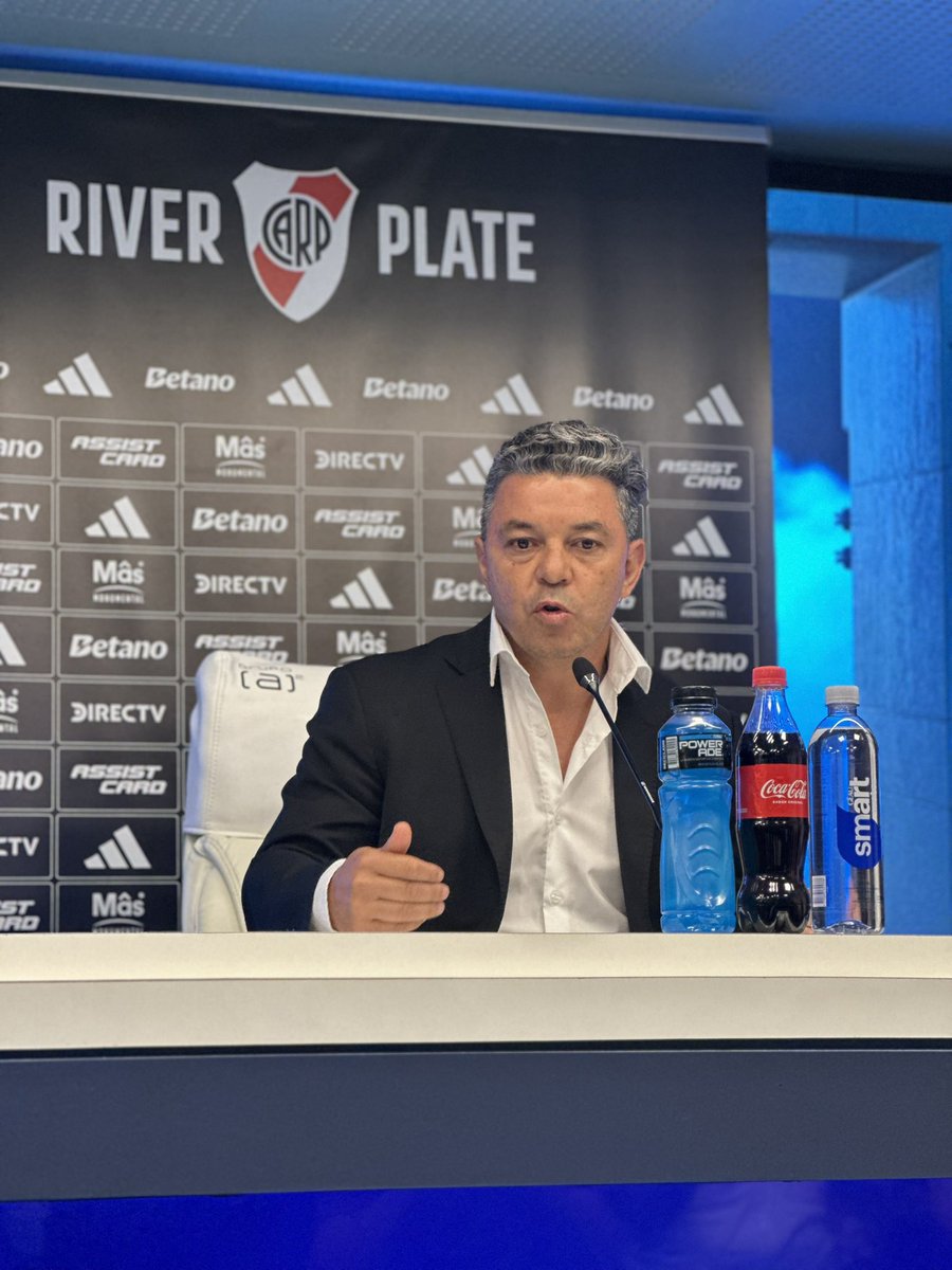 LeaVaquila's tweet photo. “Nacho Fernández y Enzo Pérez estaban pidiendo el cambio. Teníamos analizado que les iba a dar para 60/70 minutos”. https://t.co/MlUIaBEolW