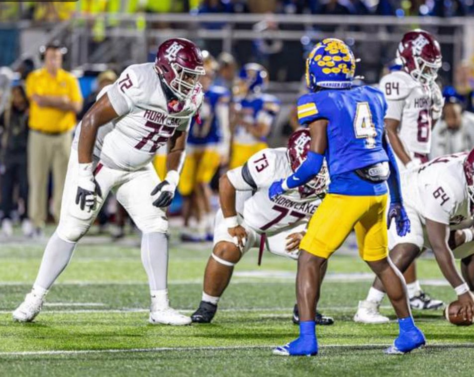 CorrellL72's tweet image. Grateful for this senior season.
Locked in on the next level.
January starts a new chapter - December I make my decision.

PLAYOFF HIGHLIGHTS DROPPING SOON

#TrenchMob #OLine #OLPride #ClassOf2025 #HornLakeFootball
#NextLevelReady #RecruitTheSip #MississippiFootball