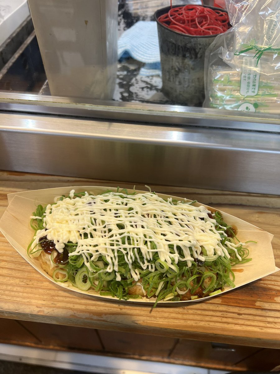 junchan1200's tweet image. ネギマヨ8個入り😃
焼きたてのたこ焼き美味すぎる🤤

#大阪グルメ #たこ焼き #はなだこ