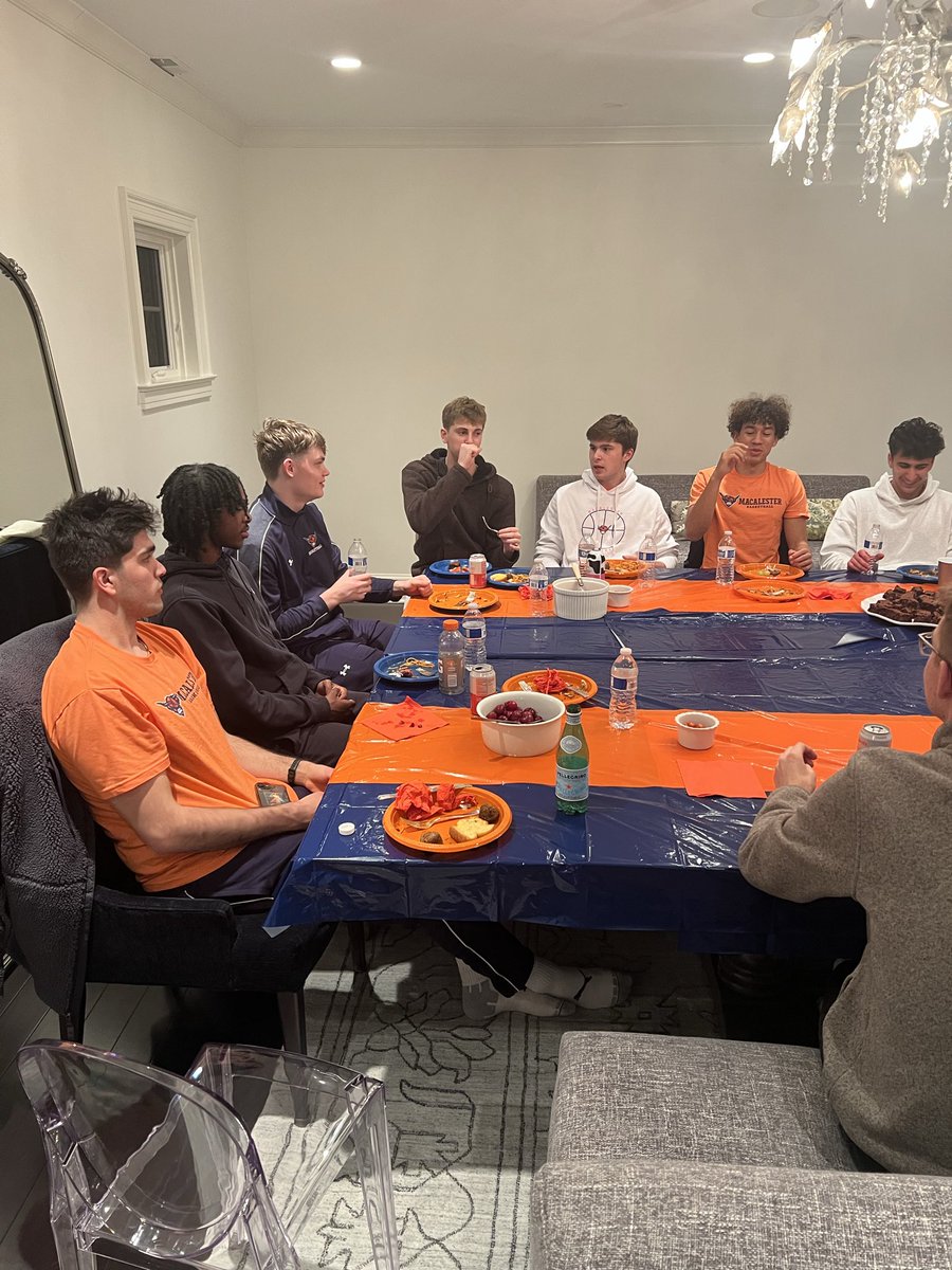 Macalester Men’s Basketball tweet media