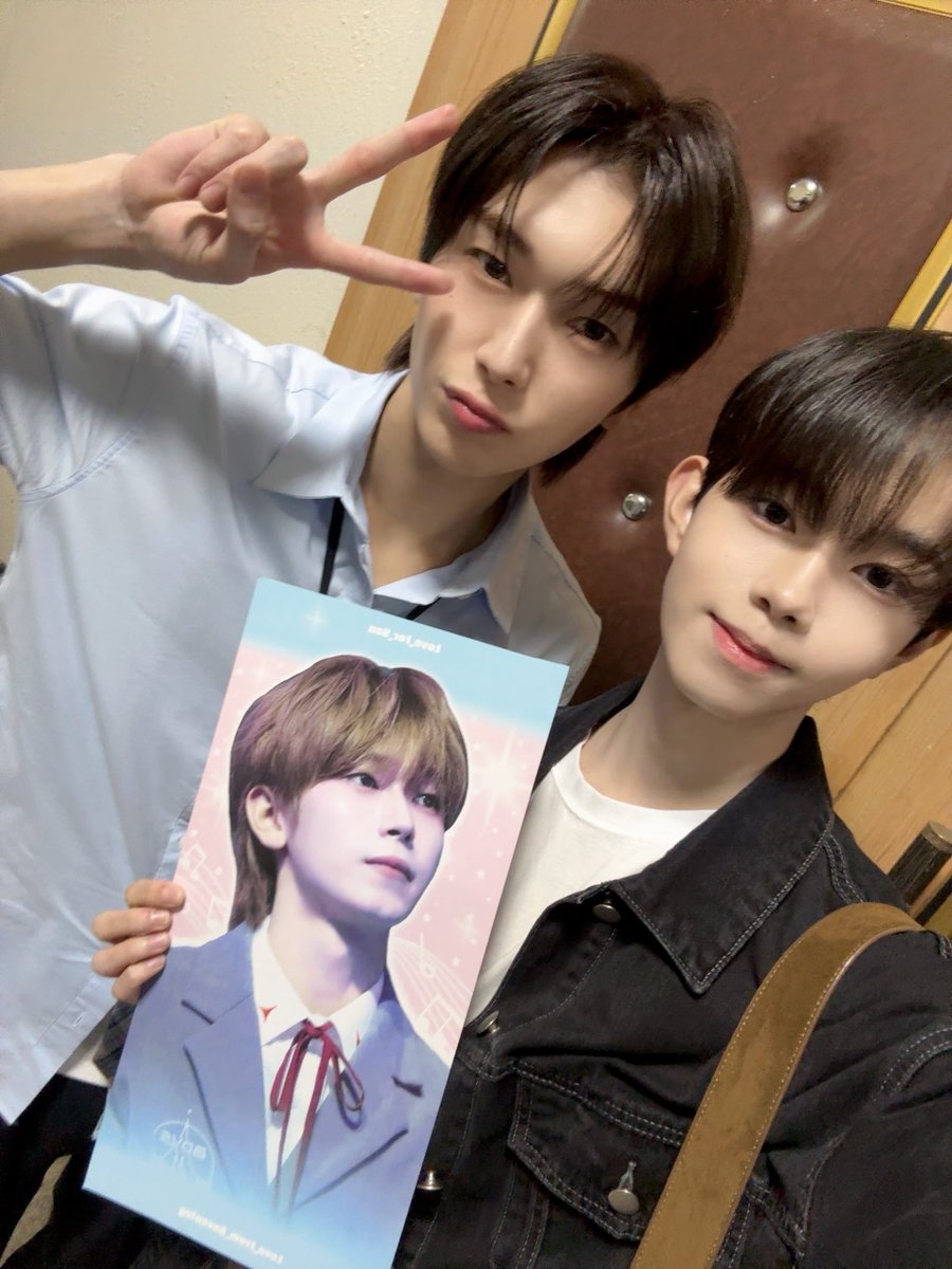 ready_to_nch's tweet photo. 우리 센짱 많이 컸어요😭💖
앞으로도 멋진 모습 기대할게 ❤️‍🔥❤️‍🔥

-센 1호팬 쇼우가-

ヲレらのせんちゃん大きくなったね😭💖
これからももっともっとかっこいい姿いっぱい見せてね！❤️‍🔥❤️‍🔥 

-せんちゃんの第一号ファンより-

#쇼우 #ショウ #翔 #SHO 
#readytonch
#NAVY_NewAndVibrantYouth
#SEN #센 https://t.co/1llPvI9BQ4