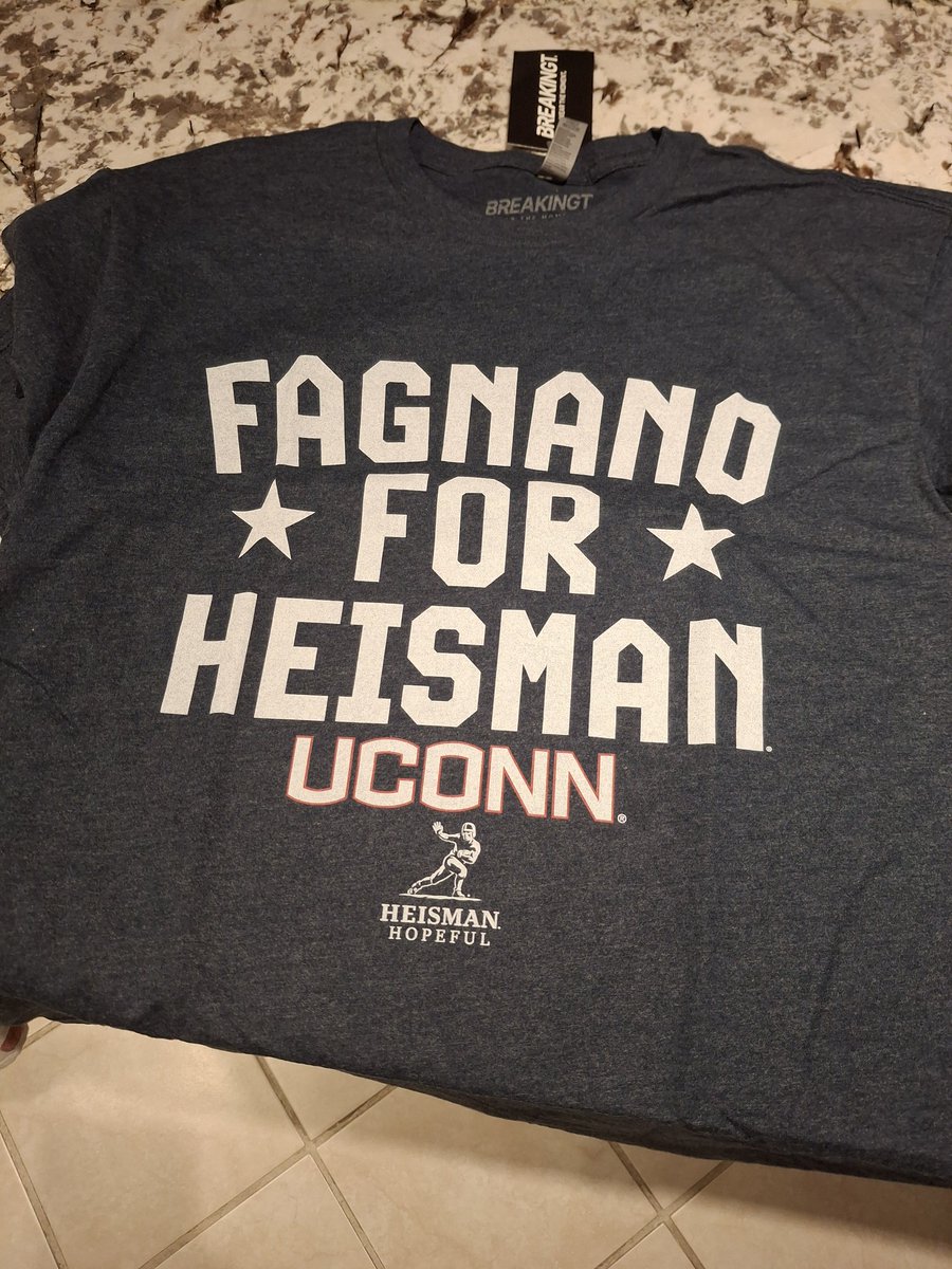 MarcjzHARTFORD's tweet image. Monday mail day! Get your vote IN for Joe! @joefagnano @UConnFootball #BlockC #HuskiesOverEveryone