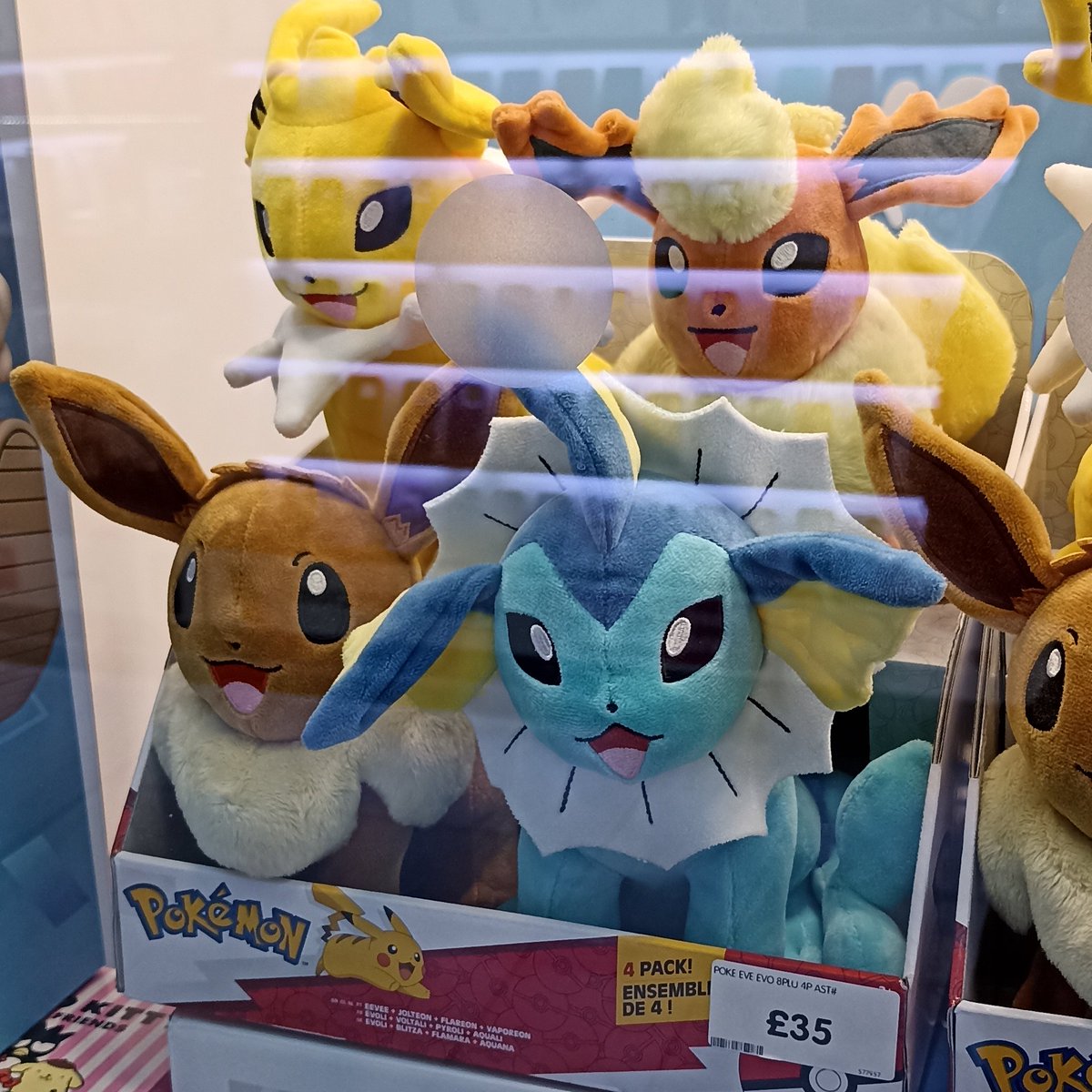 QuarksLepton's tweet image. Hope everyone got the Dynamax #Eevee they wanted, before the end of today.
More so, that you were in the favour of the RNG and completed your completion challenge!
#PokemonGOApp #Eeveelution