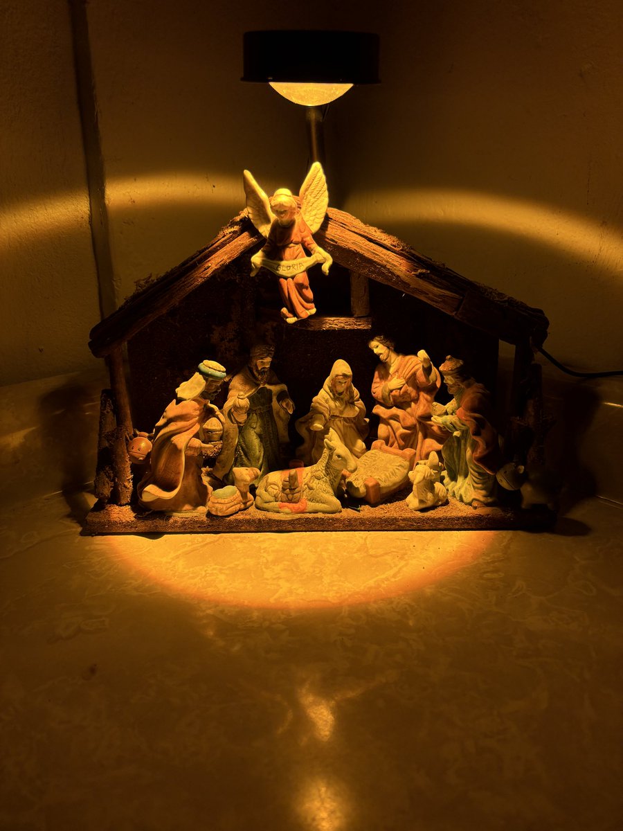 La fecha no es lo esencial; lo esencial es lo que representa. Un recordatorio de esperanza, amor, luz y nuevo comienzo…