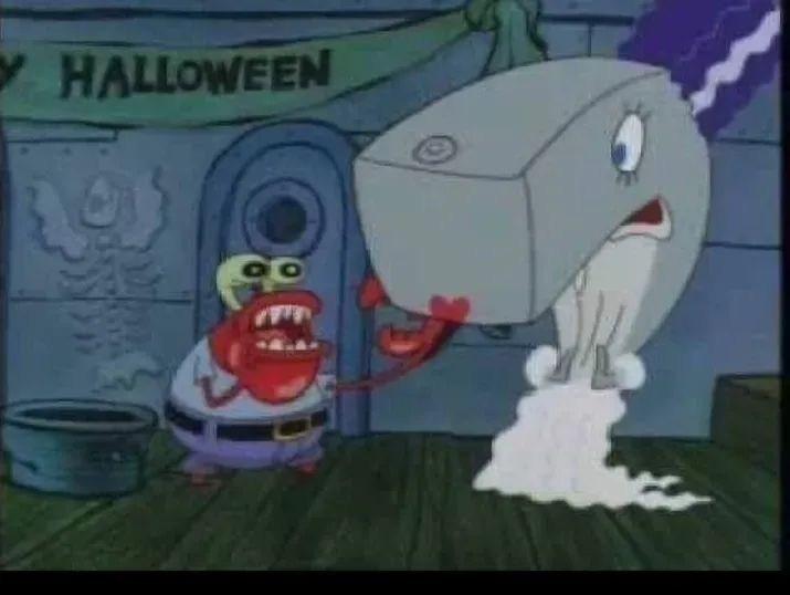 Yo con el trago que era 97% alcohol, 3% limón 🍋