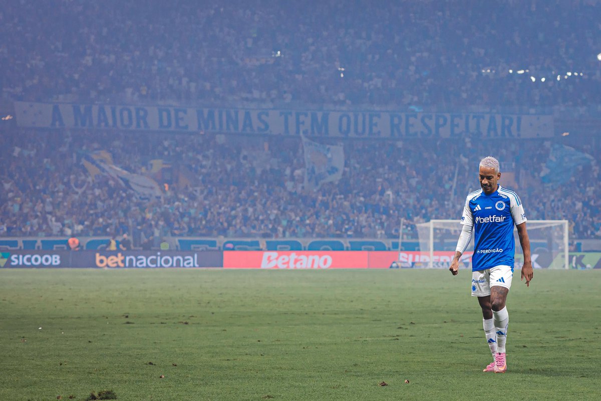 Glória Jesus em todo tempo 🙏🏽💙