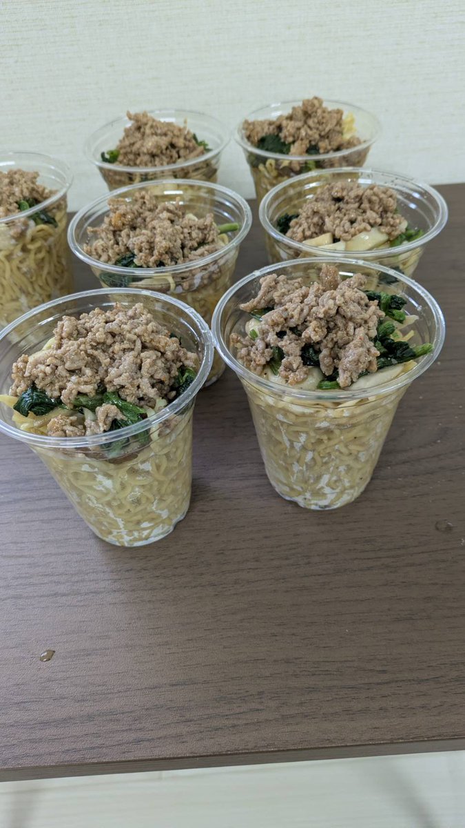 Gdesign_GUNMA's tweet image. ⚡️テイクアウト専門店ZIGZAG⚡️
本日も楽しいコンビが店頭に立っております🙇
本日の店長のおすすめは坦々焼きそばです😊食べたいですね‼️
#テイクアウト専門店ZIGZAG #ZIGZAG #鼻毛石 #前橋市