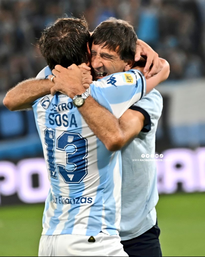 EL ABRAZO DE SANTI SOSA Y GUSTAVO COSTAS 🥹