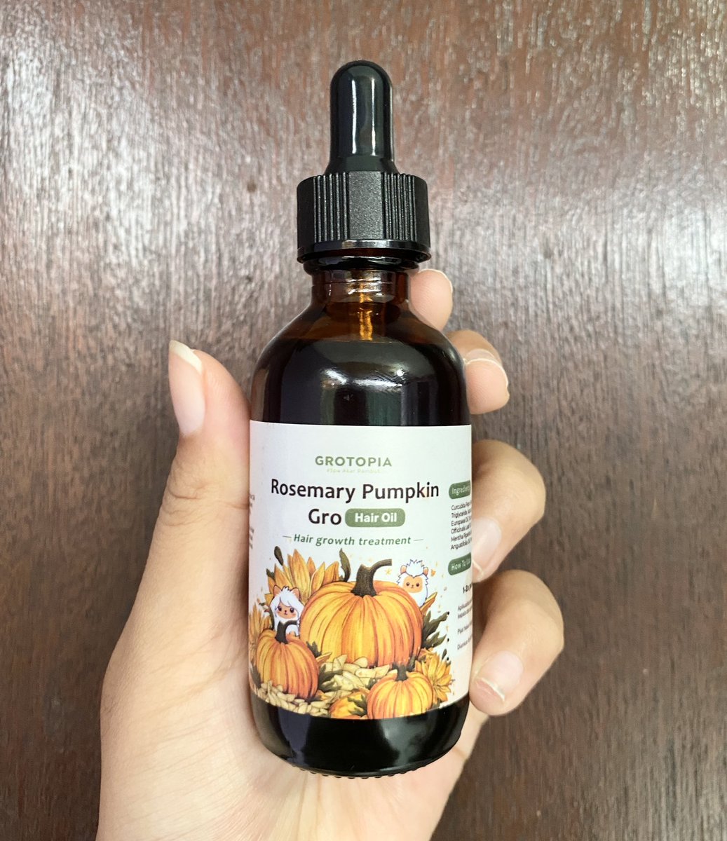 Gak nyangka! 😭 Rambut adikku di bagian atas kepala (tadinya tipis) jadi super thick berkat GROTOPIA Rosemary Pumpkin Gro Hair Oil. 

Lihat aja BEFORE vs AFTER nya!