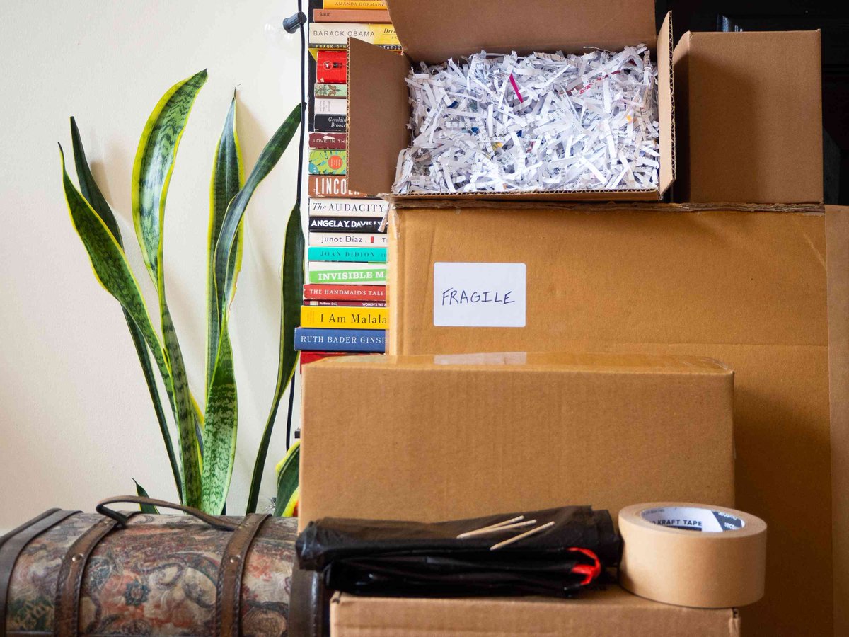 GVselfstorage's tweet image. Use these genius packing tips to make your next move a breeze 🚚📦 buff.ly/2QXFOi9
