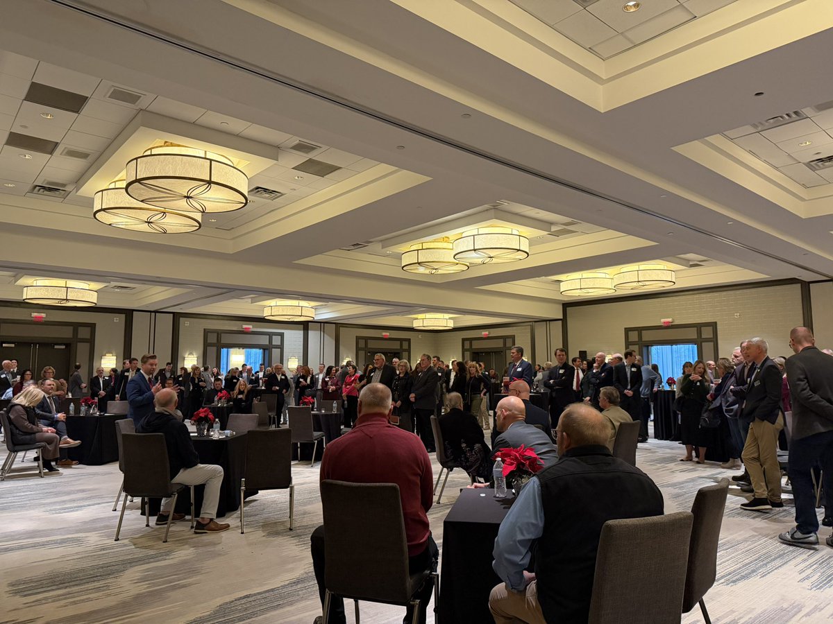 HarryNiska's tweet image. What an event with the @MNSenateVictory &amp;amp; @MNHRCC! Thank you to @tomemmer, @FischbachMN7, @PeteStauber, and @BradFinstad for your amazing support! Minnesota Republicans are focused and ready to win in 2026!