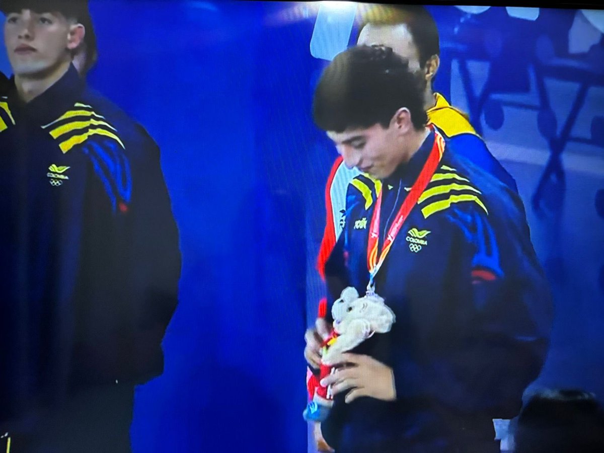 🥉 Frank Solano se cuelga la medalla de bronce en los 50 metros mariposa en los Juegos Bolivarianos 2025, realizados en Ayacucho, Lima.

Un resultado que nos llena de orgullo y que ratifica el talento deportivo de nuestra tierra llanera.