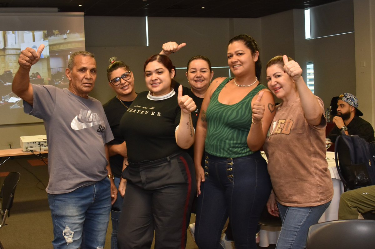 DanielRestrepoC's tweet image. Gracias a la familia Pabón Ortiz y a todos sus amigos por el respaldo decidido y por abrirnos las puertas con tanta generosidad. Compartir este espacio con ustedes nos llena de energía y nos motiva a seguir trabajando con compromiso por la comunidad y por el desarrollo de Itagüí.