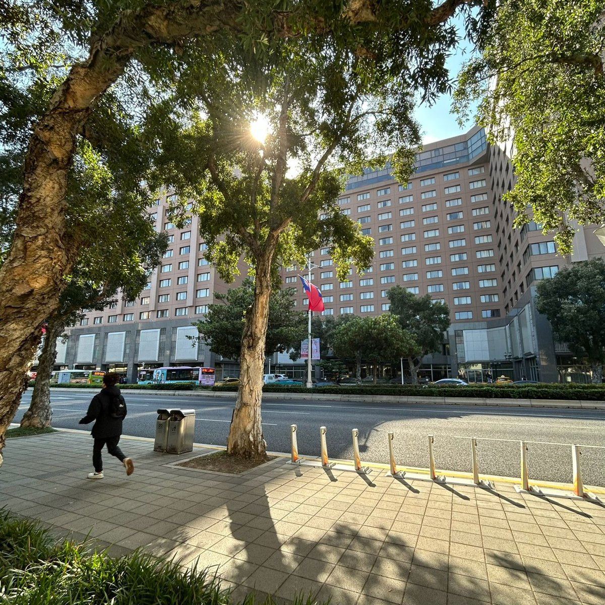 FNMNL (フェノメナル) tweet media