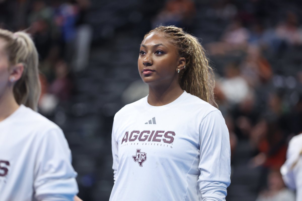 AggieVolleyball's tweet image. Game faces ON 😎

See you in 1️⃣5️⃣ Ags 👍🏻

#GigEm // #AggieVB