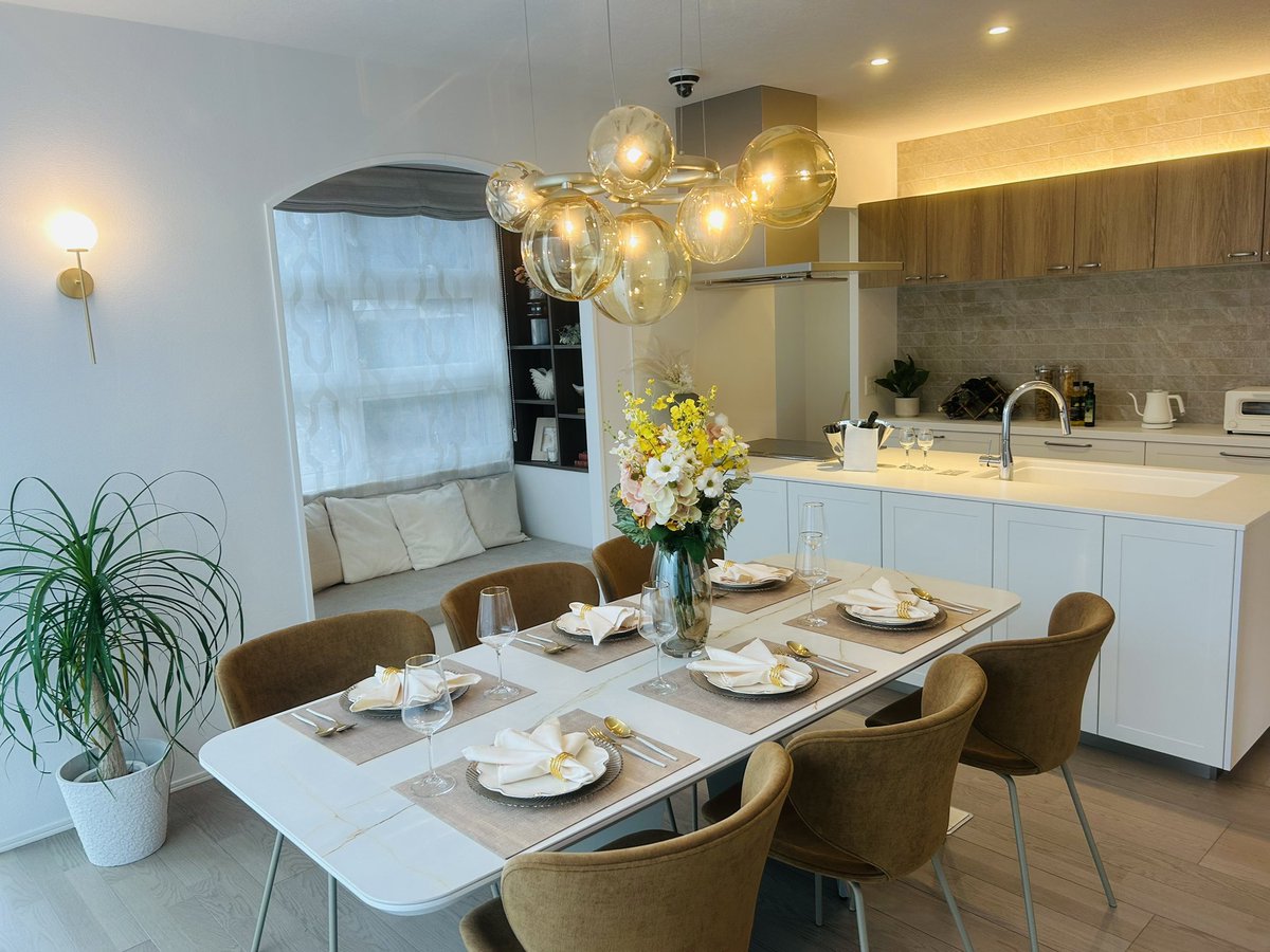 WASABI1404's tweet image. スパイススクーピー🚙

御殿場市のSBSマイホームセンター内
&quot;セキスイハイム東海株式会社&quot;の
「御殿場パルフェ展示場」より井上店長と
お届けしました🏠✨

12/6、7にグランドオープン❗️
2階建てのフレンチクラシックな内装☕️✨
オープンイベントもあるのでHPから見学予約を🙌

#WASABI
#なみへい