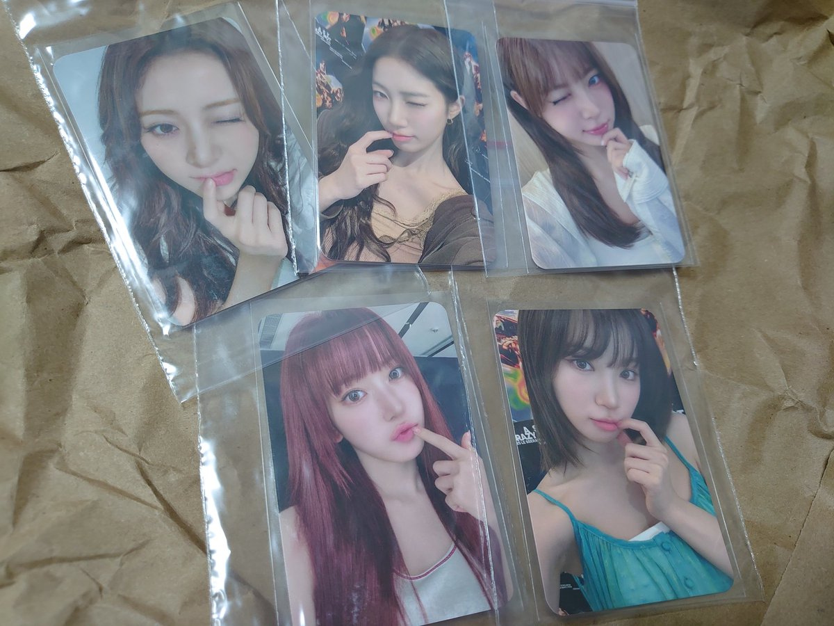 LE SSERAFIM hello82 NYC fs ファンサイン 特典 トレカ 共同購入 買取