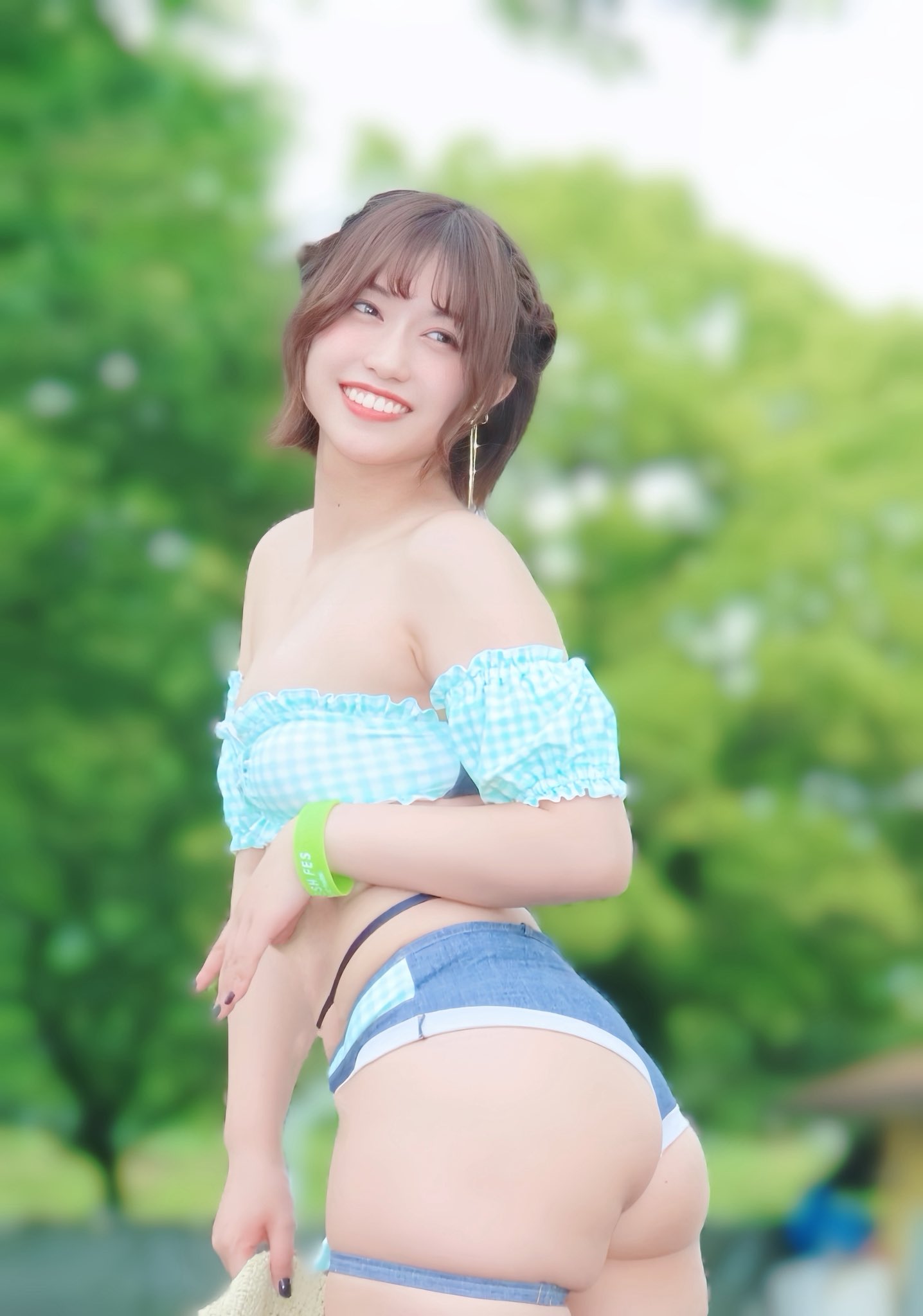 Aカップでヒップ95cmあるミスFLASHグランプリのMAHO(27)