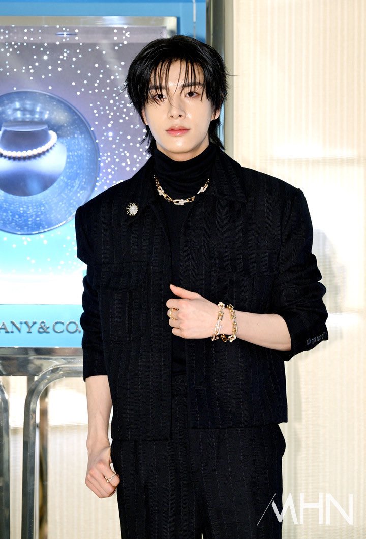 ilovjakez's tweet image. 251125 - if you have naver acc, don&apos;t forget to give a positive reaction to jake&apos;s article

naver.me/59UKwmXx
naver.me/xxF6eGNA
naver.me/Fc58r38X
naver.me/xDCxlVTb

#JAKE #제이크 #ENHYPEN_JAKE