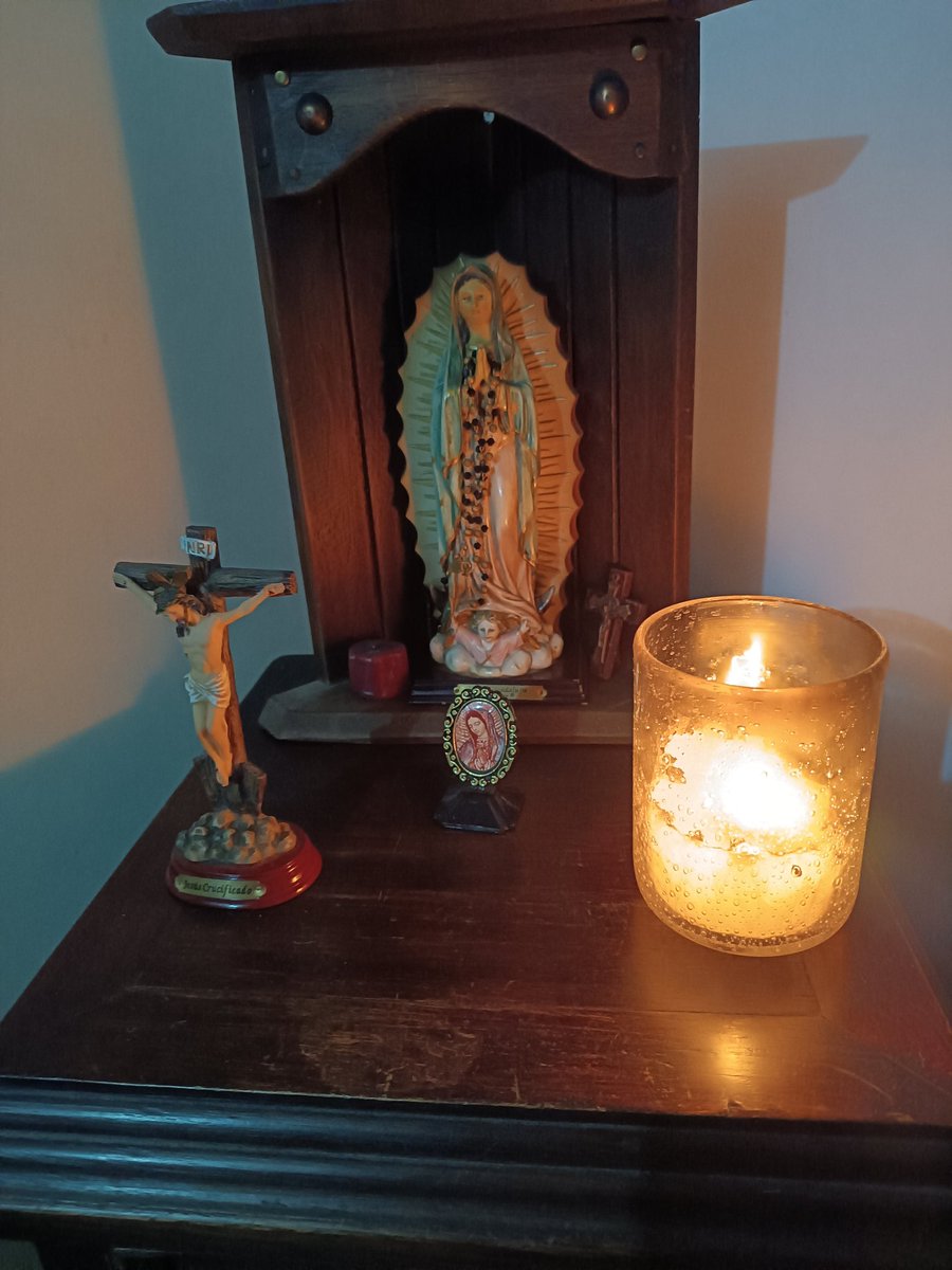 nanytaperez's tweet image. Tu fuerza se acaba, la de Dios no. Entrega tus batallas al que ya venció en la cruz.