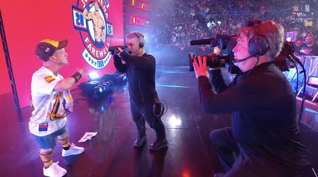 theanglejoey's tweet image. IT’S JOHN WEENA!😭😂 #WWERAW