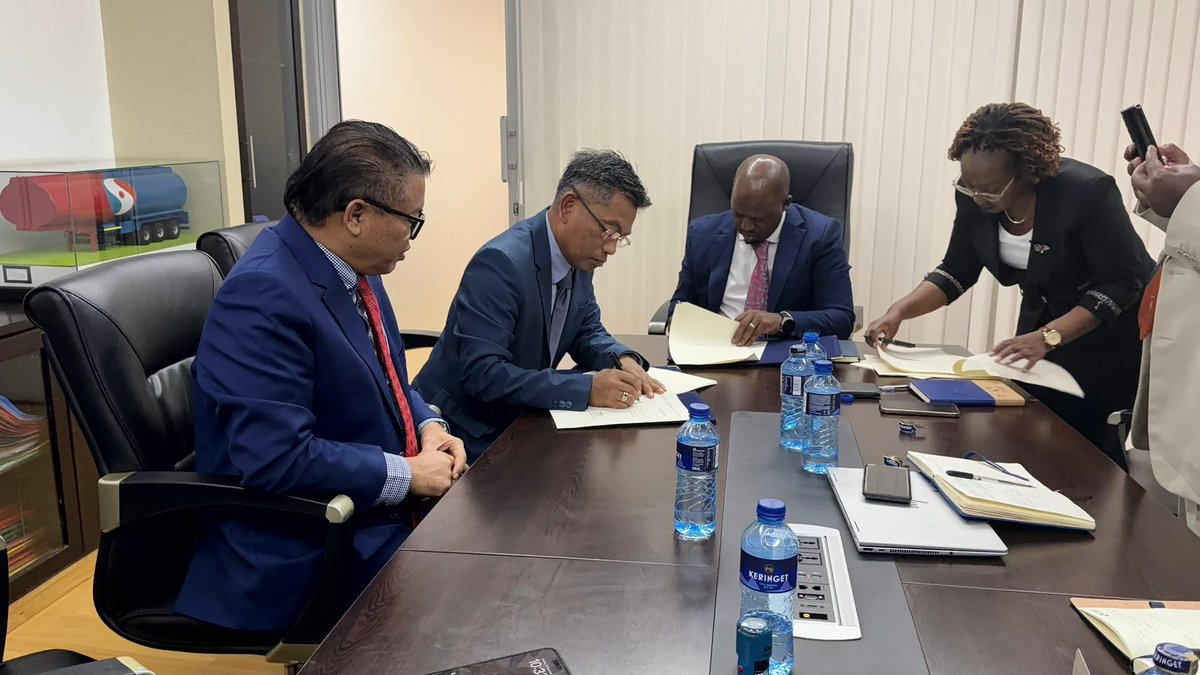 bsmartsystem's tweet photo. On 24 Nov 2025, we marked a major milestone with the signing of our B2B MoU, witnessed by Senator Tengku Zafrul and YAB PM Anwar during Malaysia MADANI’s visit to Kenya. Strengthening global partnerships ahead. https://t.co/O6aeAdoSCi