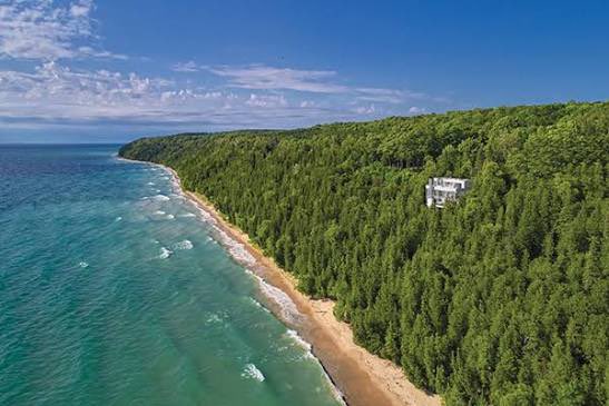 intellegint's tweet image. Anyone wanna buy me the Douglas Housd on Lake Michigan?