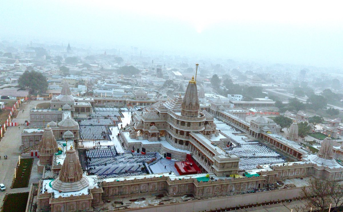 सप्तपुरियों में श्रेष्ठ श्री अयोध्या धाम में प्रभु श्री राम जन्मभूमि मंदिर के शिखर पर आज आदरणीय प्रधानमंत्री श्री <a href="/narendramodi/">Narendra Modi</a> जी के कर-कमलों से भव्य भगवा ध्वज का आरोहण होने जा रहा है।

सनातन संस्कृति के पुनर्जागरण का यह दिव्य संदेश पूरे भारतवर्ष में अदम्य आध्यात्मिक आत्मिक