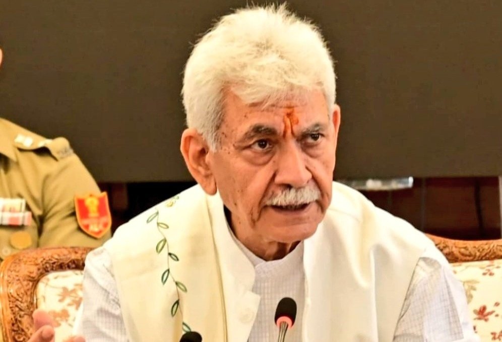kamranajaz9's tweet photo. Hon’ble LG @manojsinha_’s decisive leadership has fortified Jammu &amp; Kashmir’s march toward enduring peace and lasting stability. His commitment to security, development, and public welfare continues to inspire confidence among the people. #DevelopmentWithDignity https://t.co/m0jotiFDmW