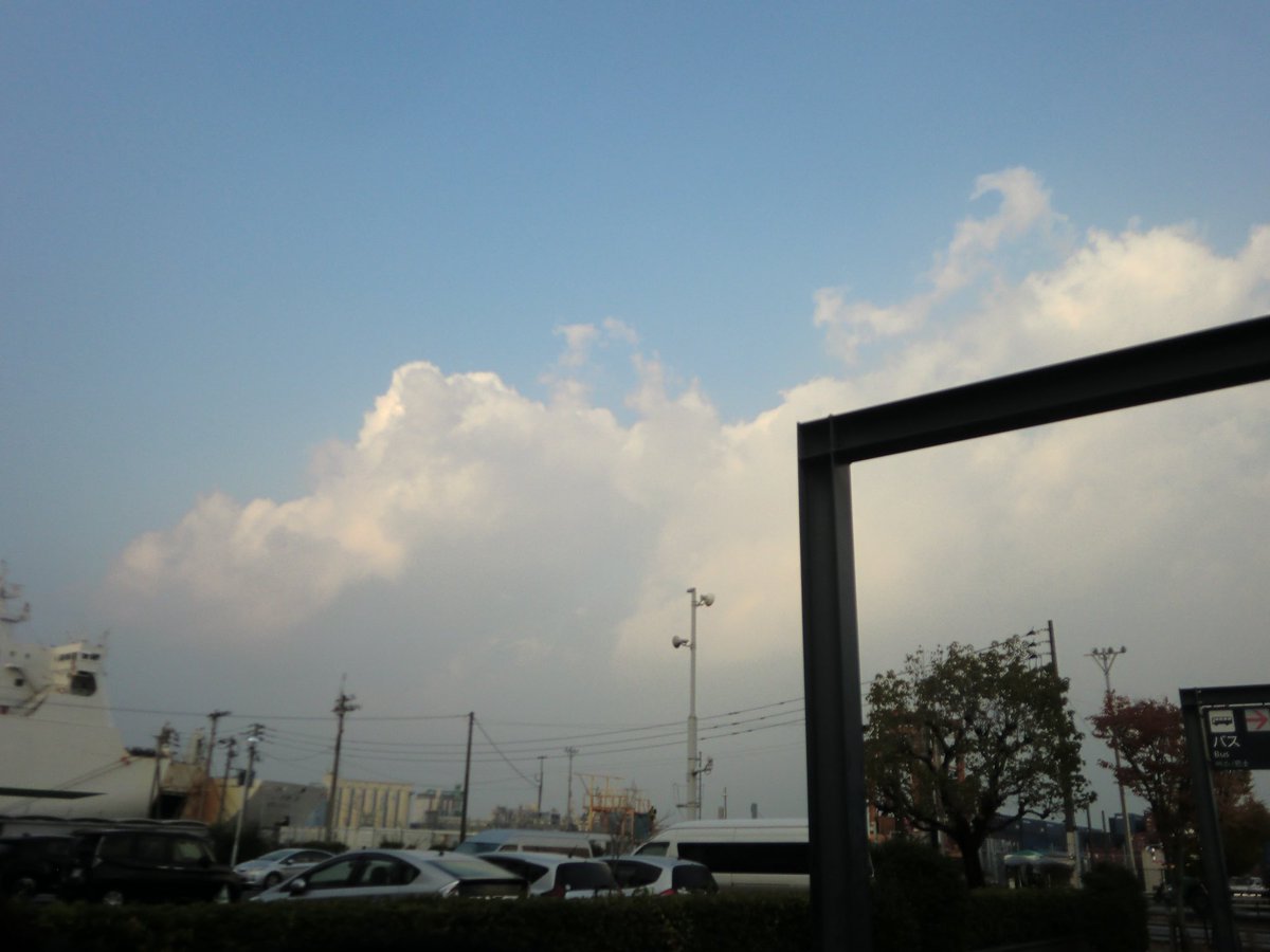 Mia (@rnrjeksk) on Twitter photo 