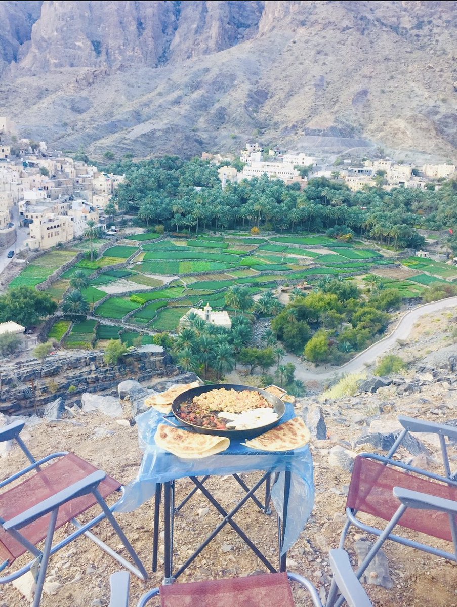 bader_albusidi's tweet photo. صباح الخير…   اما بعد 
اقضوا اجازتكم في وطنكم و اجعلوا اقتصادكم ينتعش بايدكم ، فالوطن لا يزدهر الا بكم  ولا يقوى الا بكم ، وازدهاره يبدأ من أبسط قراراتكم .
#اجازتي_في_بلادي https://t.co/omI726hPYe