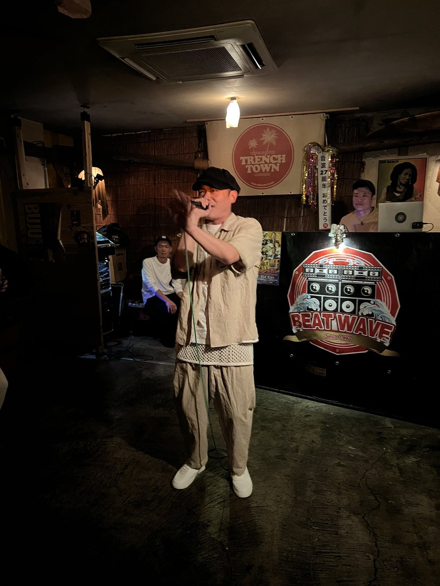 STIFFYBOTHWINGS's tweet image. 土曜のBEAT WAVE 27周年ご来場の皆様ありがとうございました！！

毎年やってる周年すげ〜！と！

今年はゲストに！

RUN BIRD &amp;amp; T-MAN が登場！！

この2人の曲を大合唱出来るのは鹿児島ならでは！(多分鹿児島の人が九州で1番岡沢の曲を歌えるはず！？)

改めておめでとう御座います㊗️

#beatwave