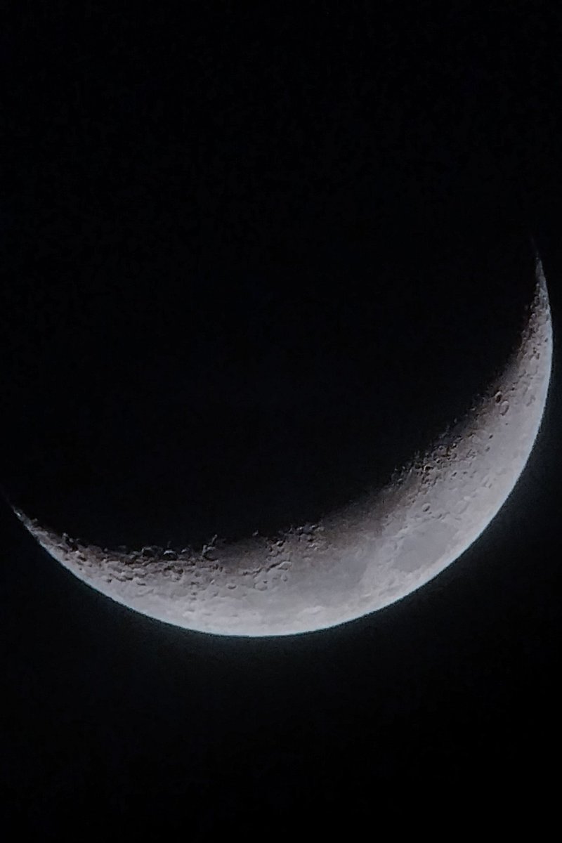 Luna creciente 19% de iluminación
Telescopio Quasar
Montura AZ
D76mm
F700mm
Ocular 20mm
Fotografía Honor X8b
Editada en Lightroom
#luna #moon #NdE2025 #NdEMinatitlanVer #minatitlan #coatzacoalcos #cosoleacaque #veracruz #astromina #sociedadastronomicademinatitlan #SAMin
